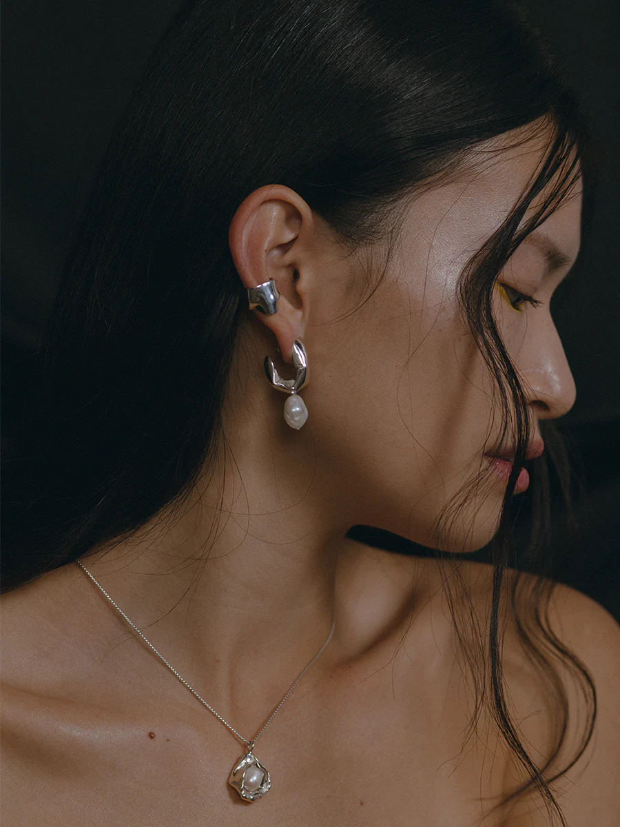 PLEAT EAR CUFF - Image 6
